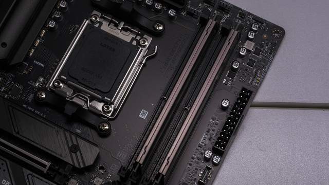 矿难后亲民化装机方案—微星MAG B650M MORTART WIFF 迫击炮主板