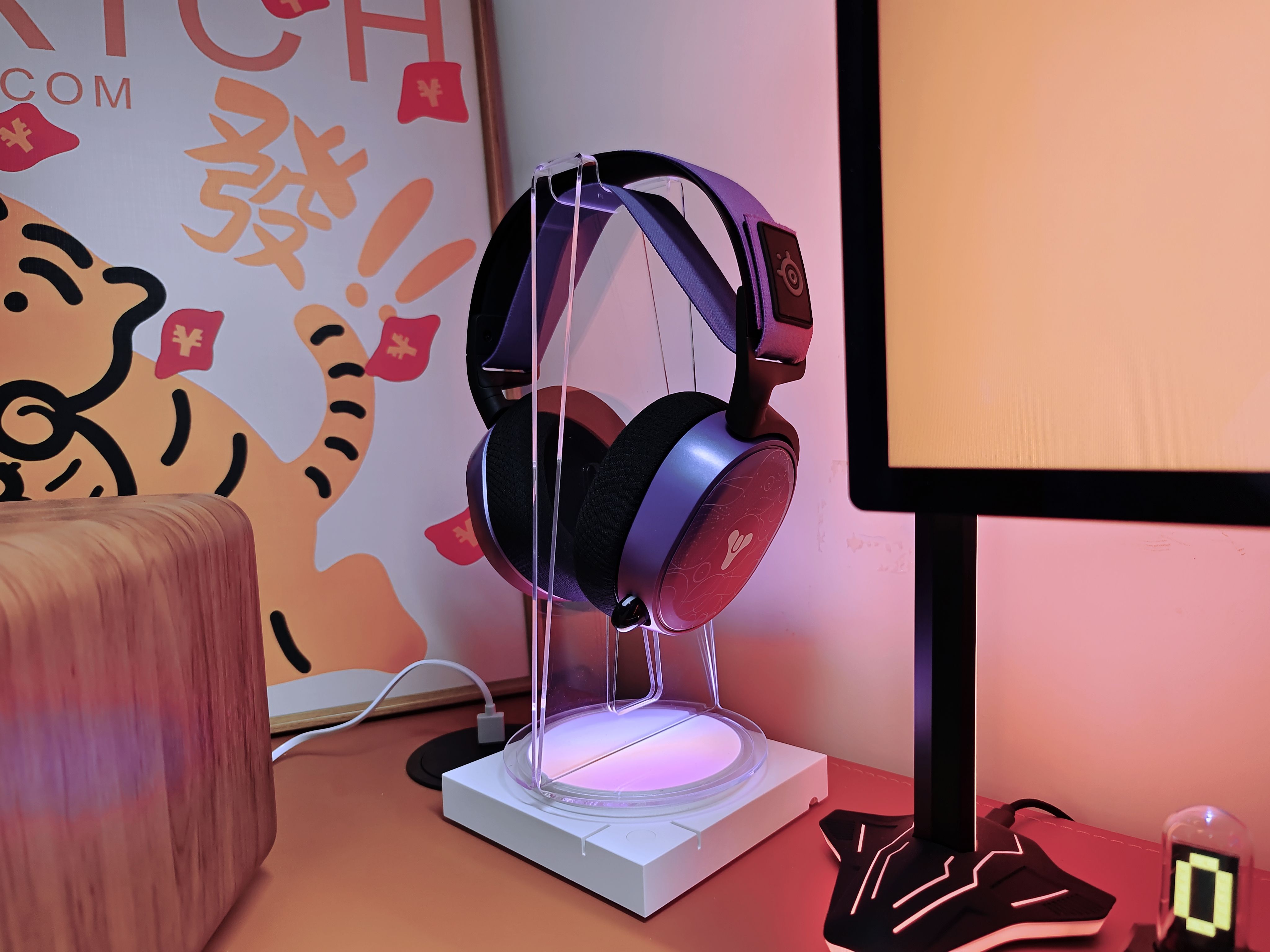 暗黑风,绝绝紫,这款耳机带我进入沉浸式电竞体验!