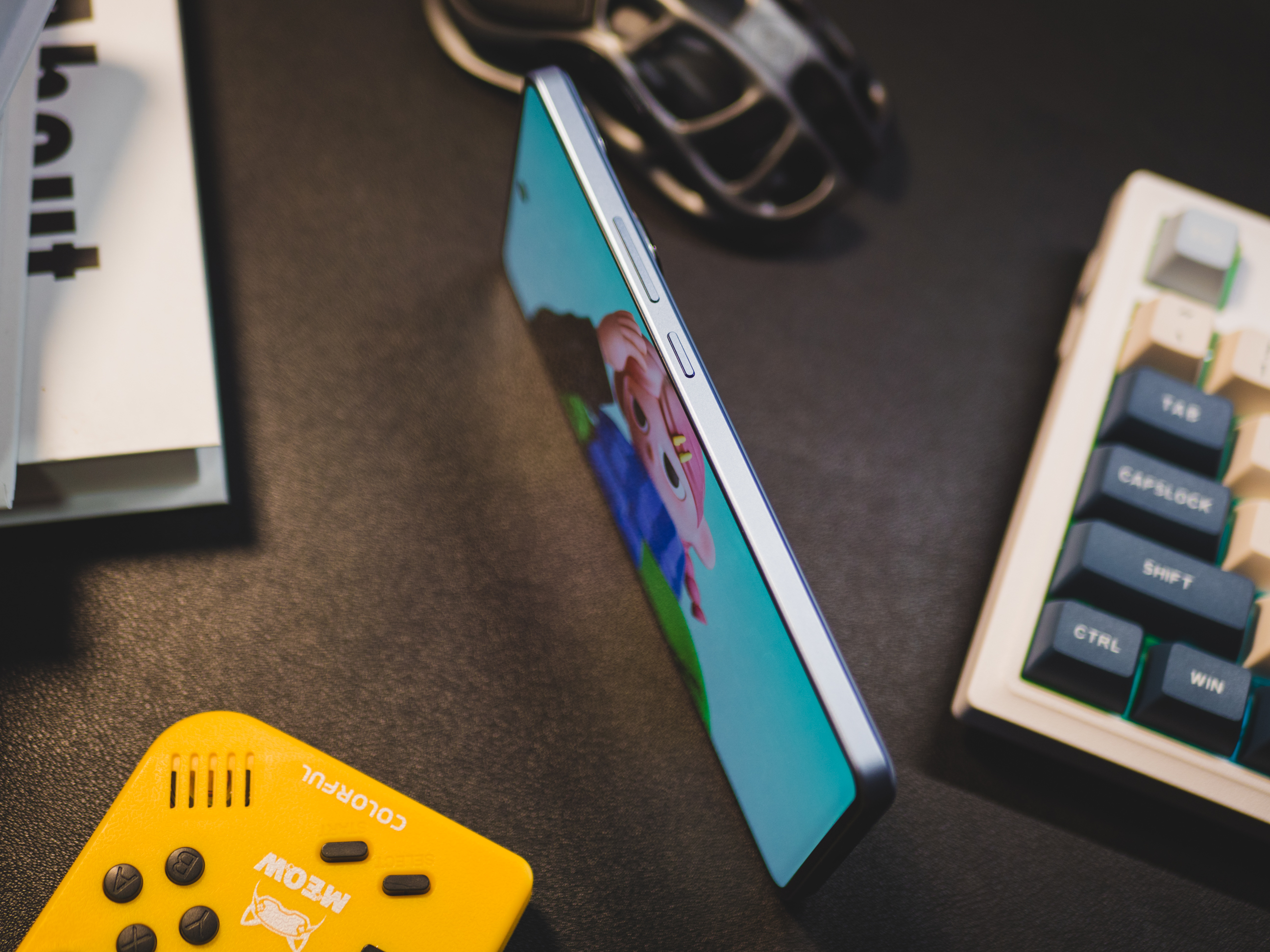 设计换新、影像加强，iQOO中端机正式开卷！