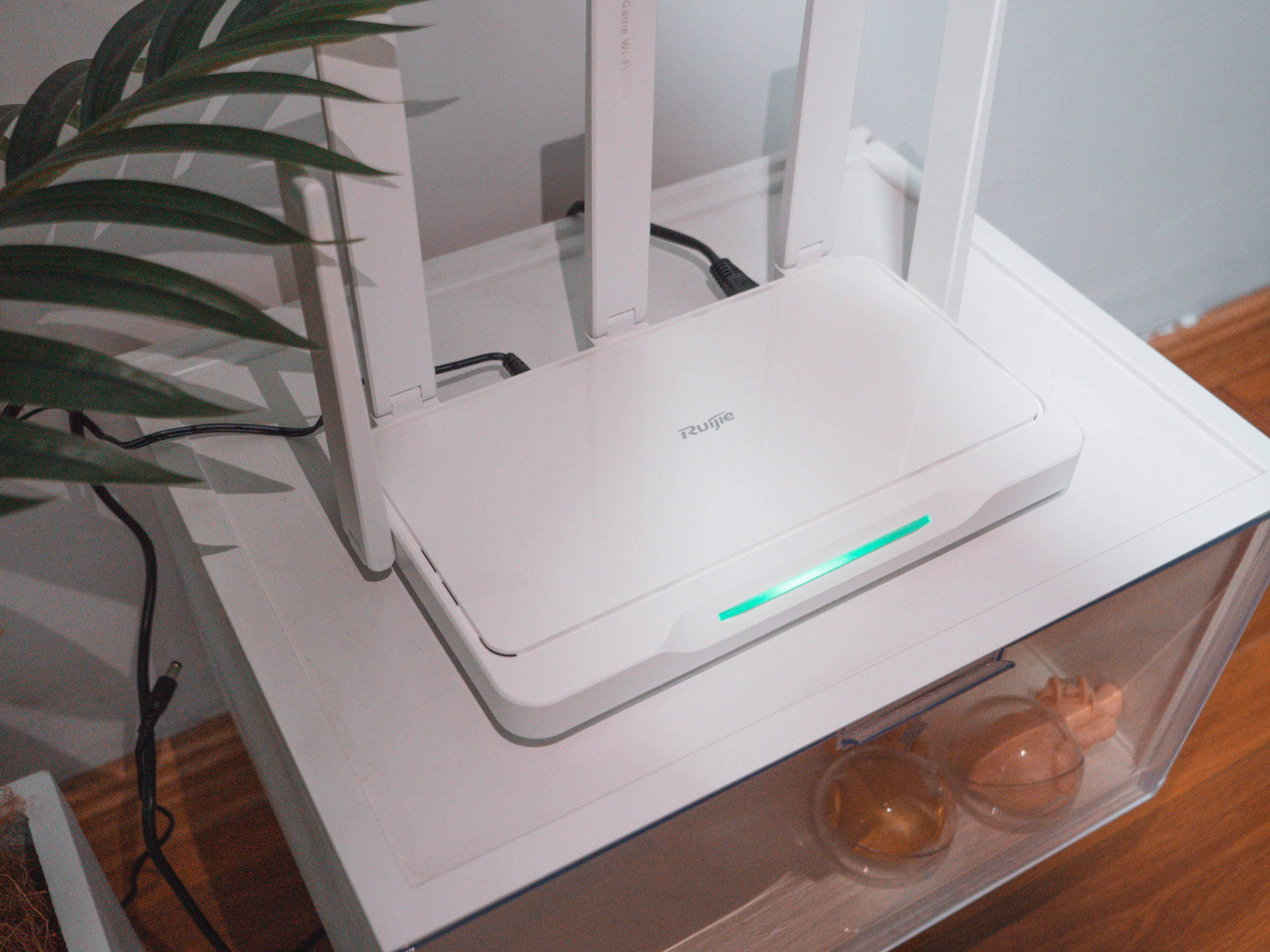 鱼和熊掌偏要兼得！百元级的电竞路由器居然也能这么好看、这么强！