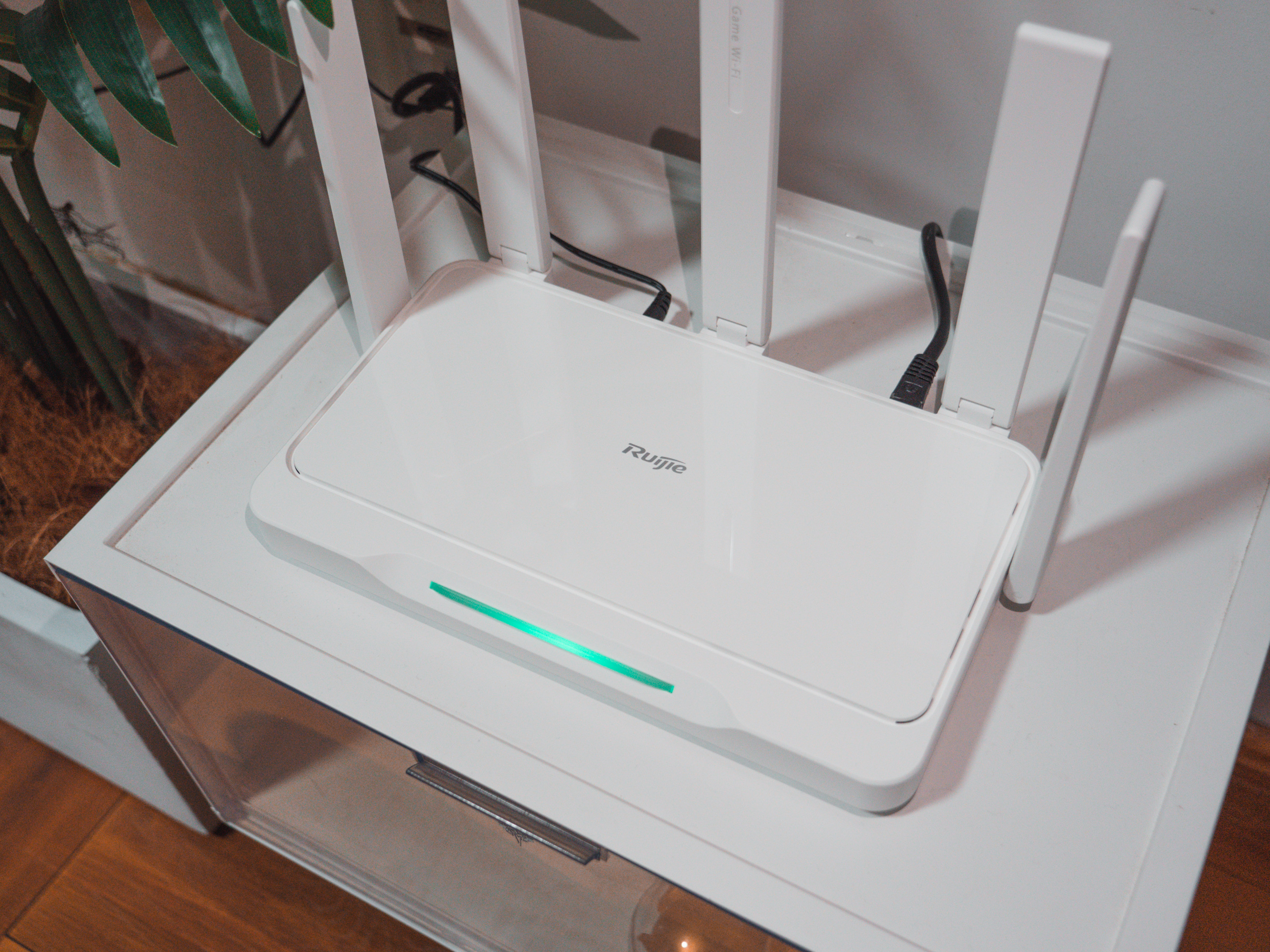 鱼和熊掌偏要兼得！百元级的电竞路由器居然也能这么好看、这么强！