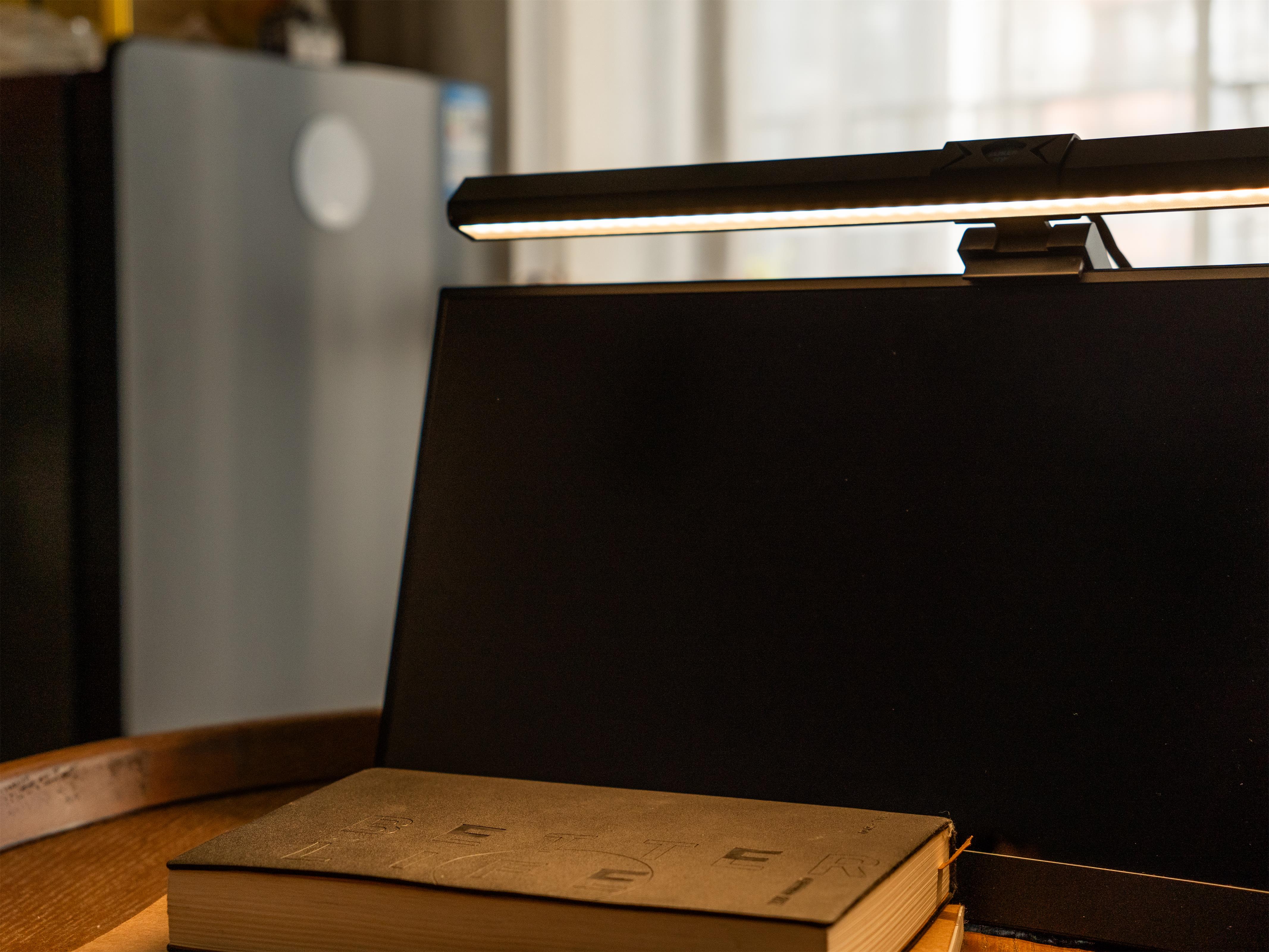 护眼零蓝光，屏幕好搭档，南卡SKR1挂灯